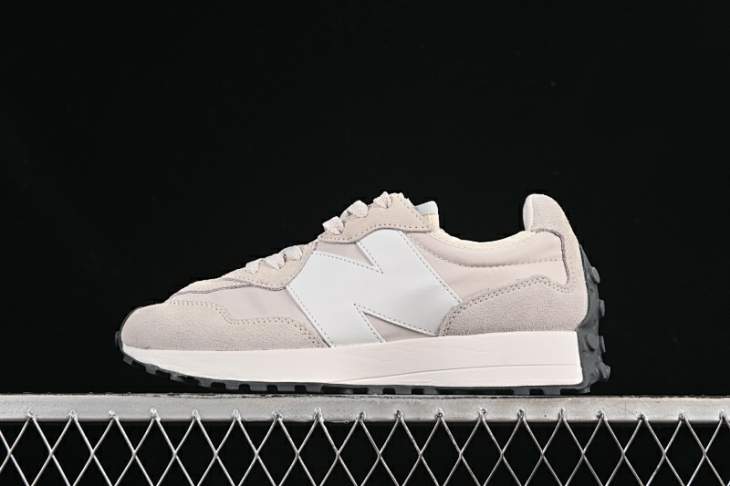 Picture of New Balance 327 _SKUfw20213013674410202fw